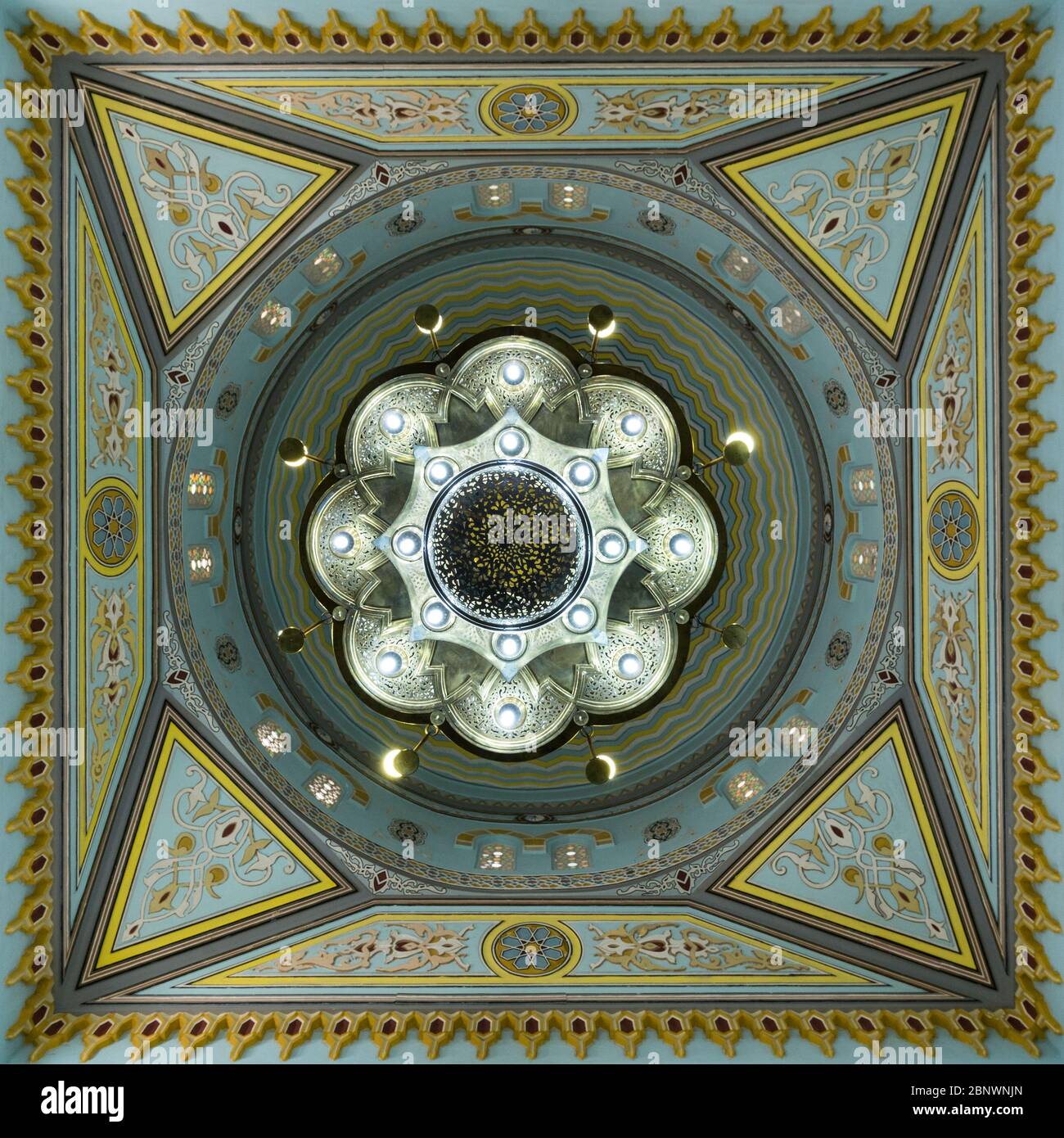 DUBAI, UAE DECEMBER 03, 2017 chandelier hanging from the dome of the