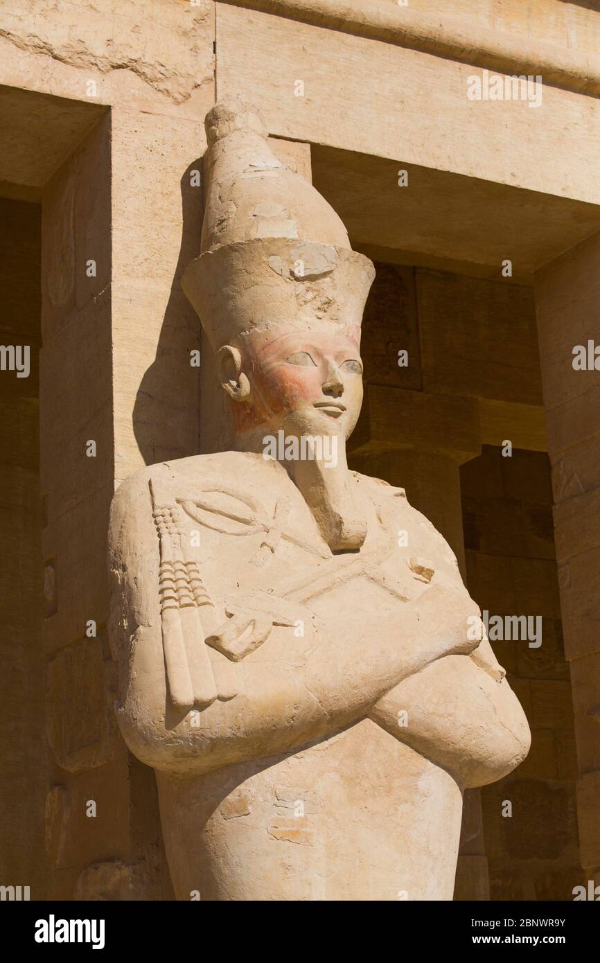 Statue of Queen Hatshepsut, Hatshepsut Mortuary Temple (Deir elBahri), UNESCO World Heritage