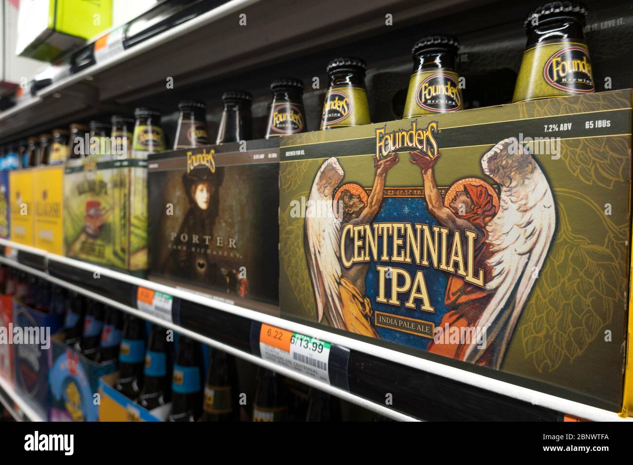 Beer cooler hires stock photography and images Alamy