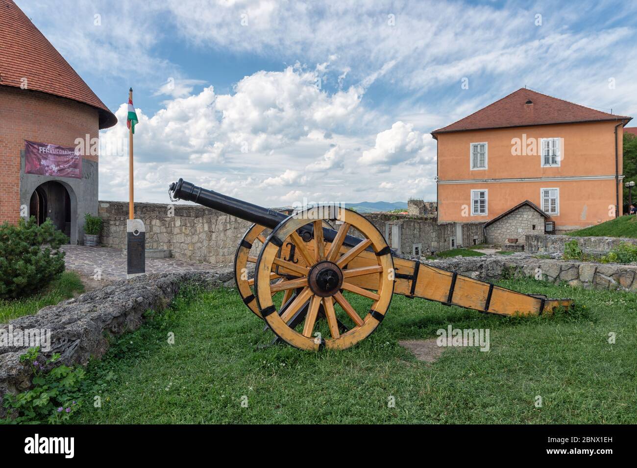 Medieval cannon on top of hill Eger Castle Hungary Stock Photo - Alamy