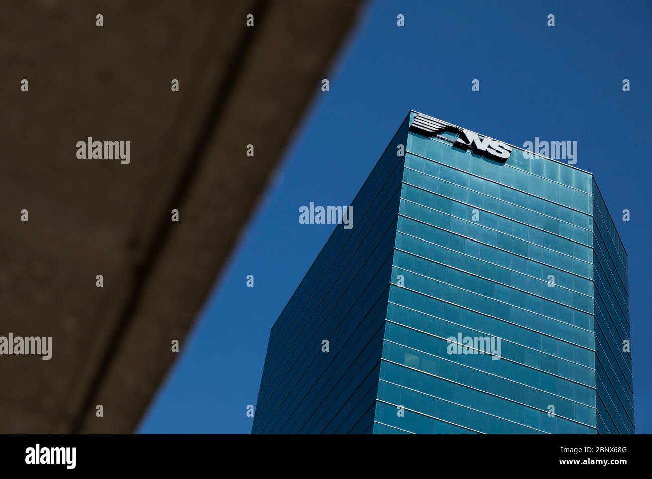 A Logo Sign Outside Of The Headquarters Of The Norfolk Southern Railway In Norfolk Virginia On May 2 Stock Photo Alamy