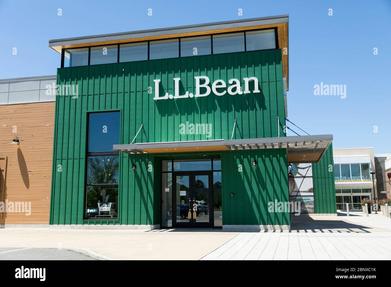 Ll bean logo hires stock photography and images Alamy