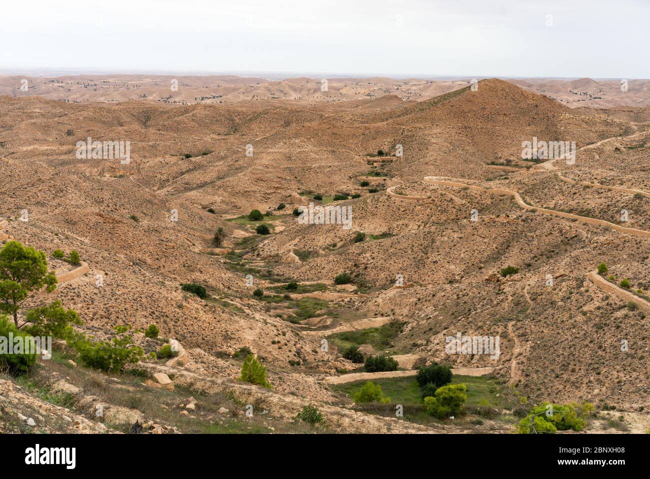 welcome in tunisia, welcome to the djebel dahar Stock Photo - Alamy