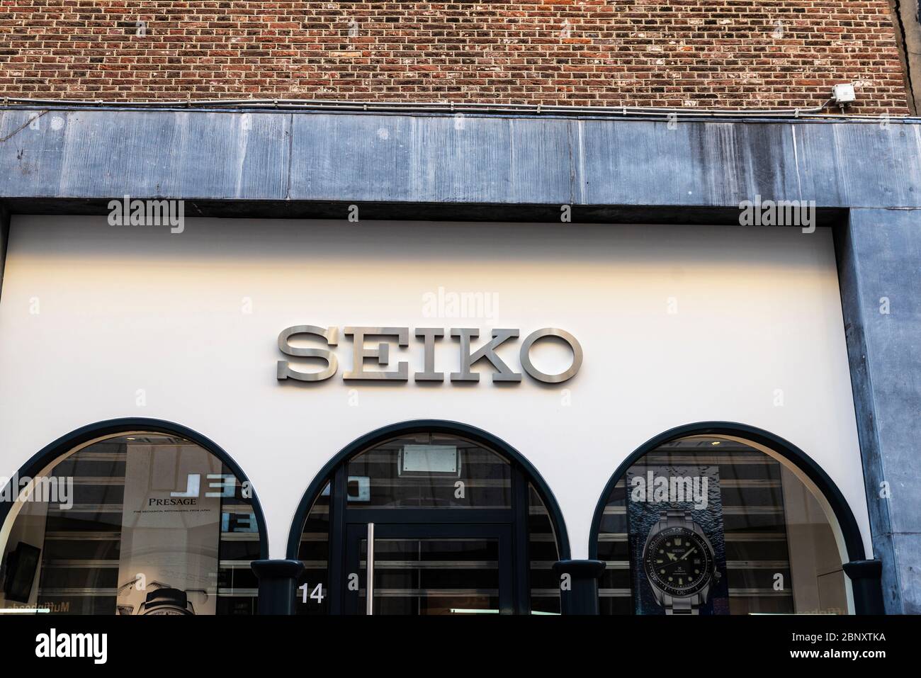Amsterdam, Netherlands - September 9, 2018: Facade of a Seiko watch store  in the center of Amsterdam, Netherlands Stock Photo - Alamy