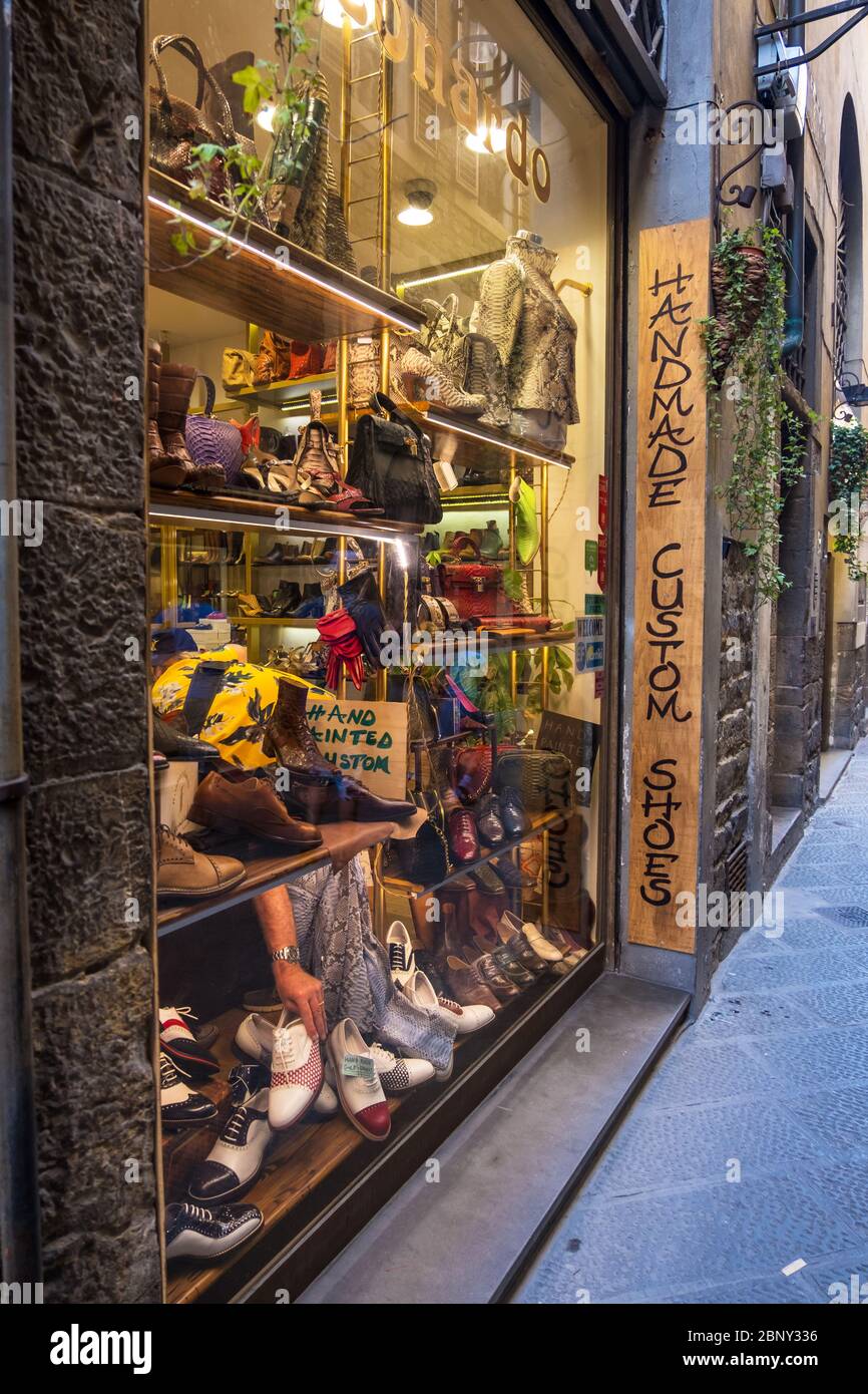 Florence Italy August 16 2019 Window display of the store Handmade custom shoes in Florence Tuscany Stock Photo Alamy