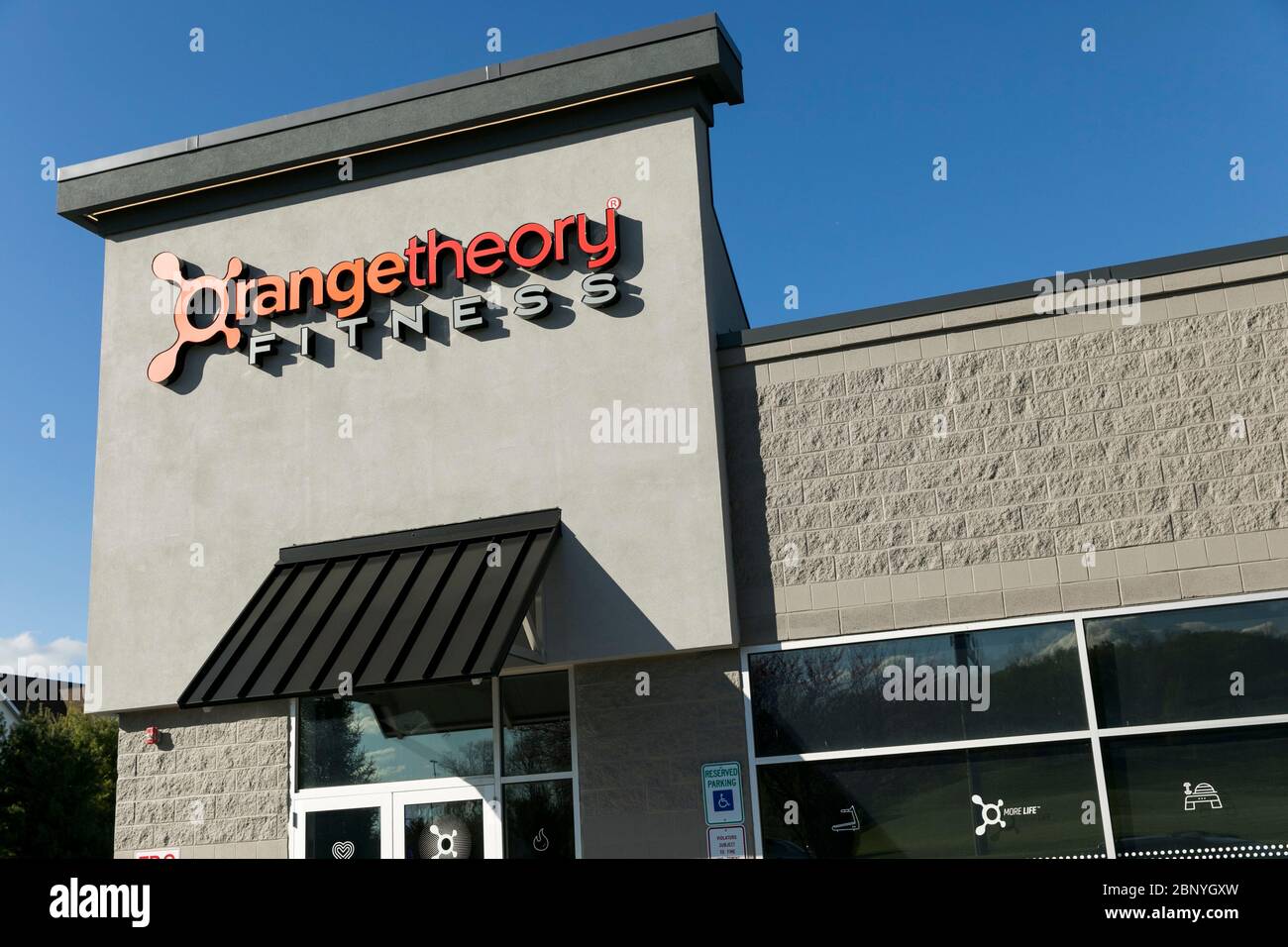 Orangetheory hi-res stock photography and images - Alamy