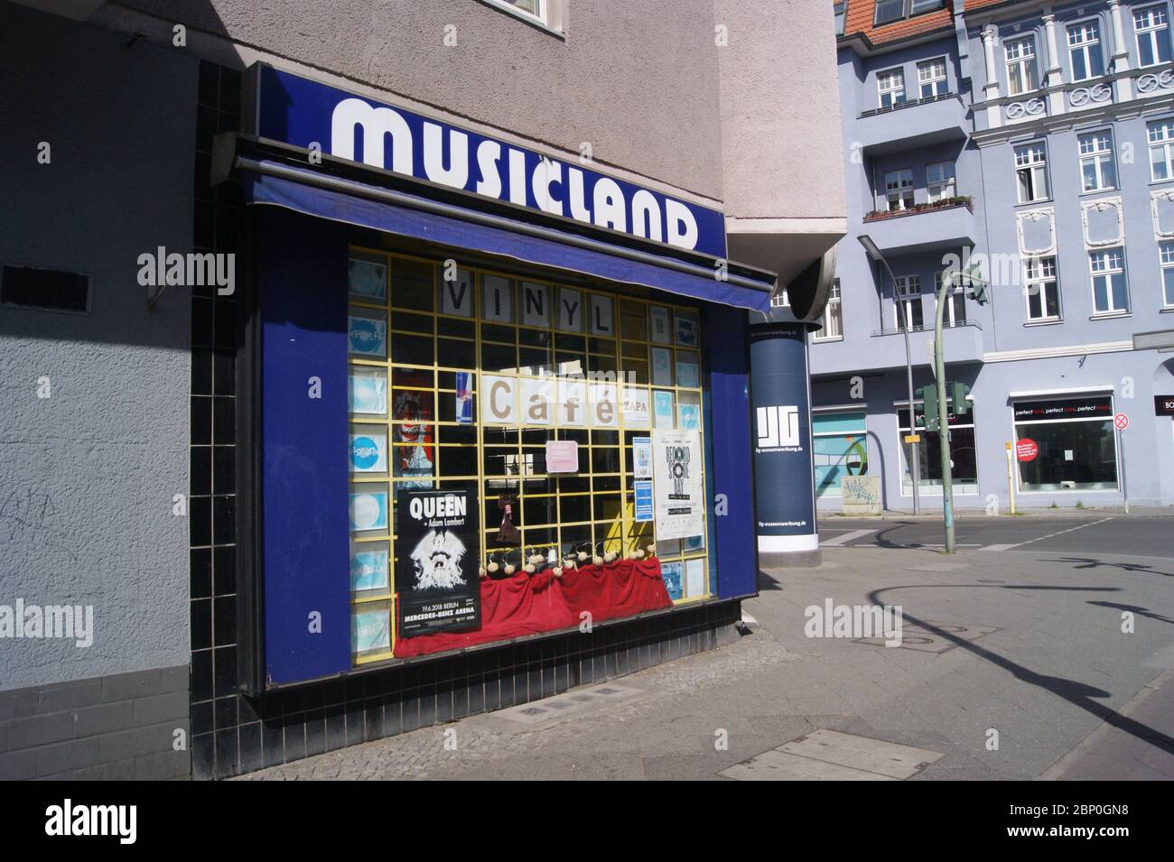 Schallplattenladen Musicland in Berlin-Spandau Stock Photo