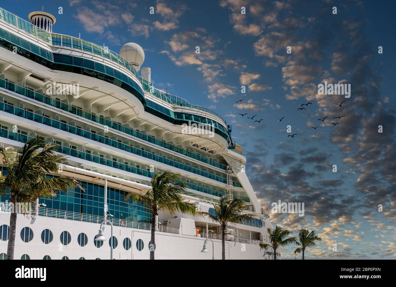 Curved Glass Over Balconies on Cruise Ship at Dusk Stock Photo - Alamy