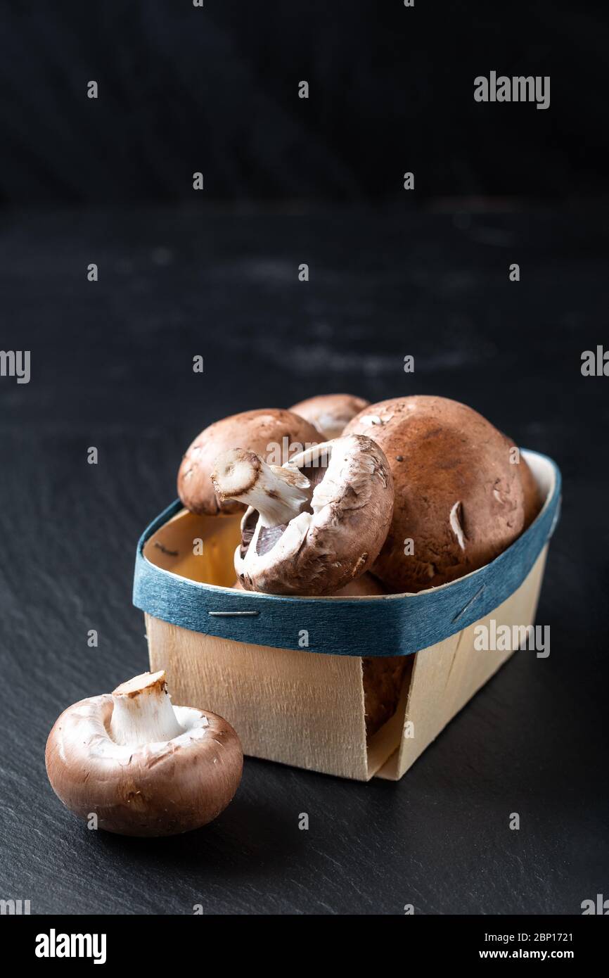 Cremini mushroom hires stock photography and images Alamy