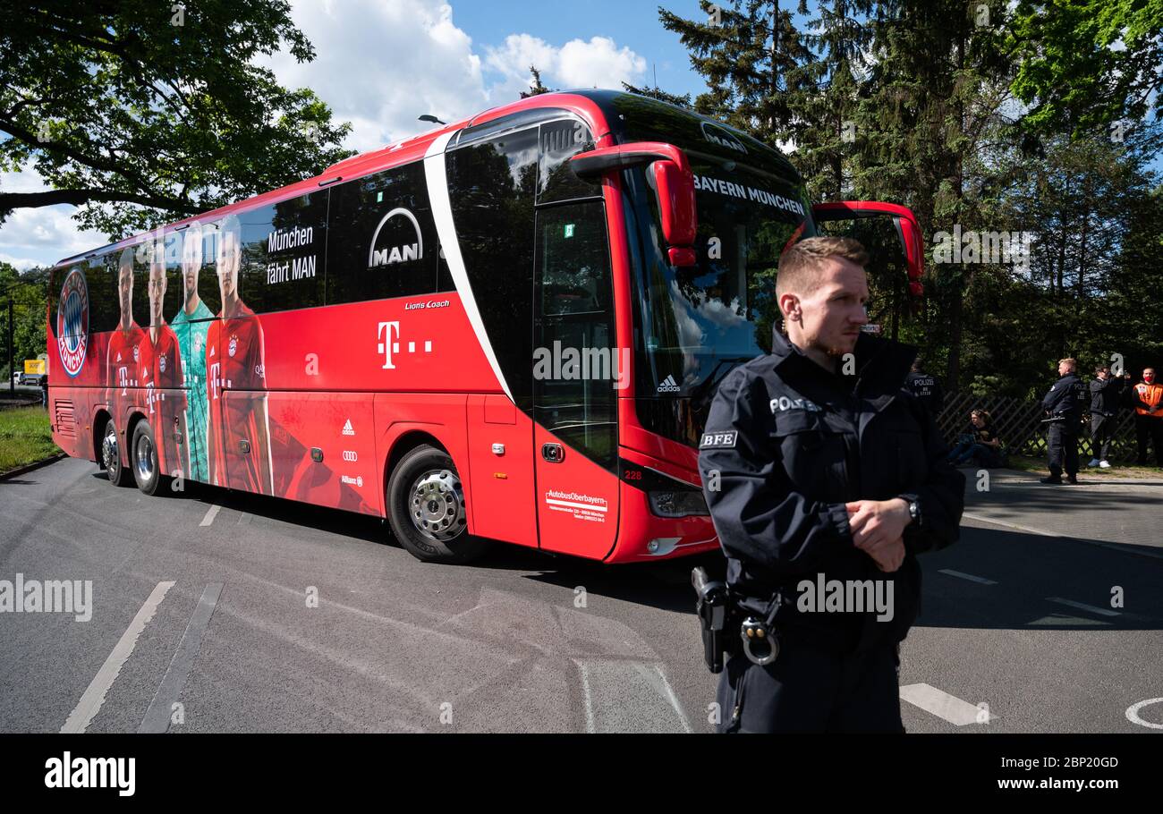 Berlin Germany 17th May Football Bundesliga 1st Fc Union Berlin Bayern Munich 26th Matchday A Bus From Bayern Munich Arrives At The Stadium At The Old Forestry Office While A