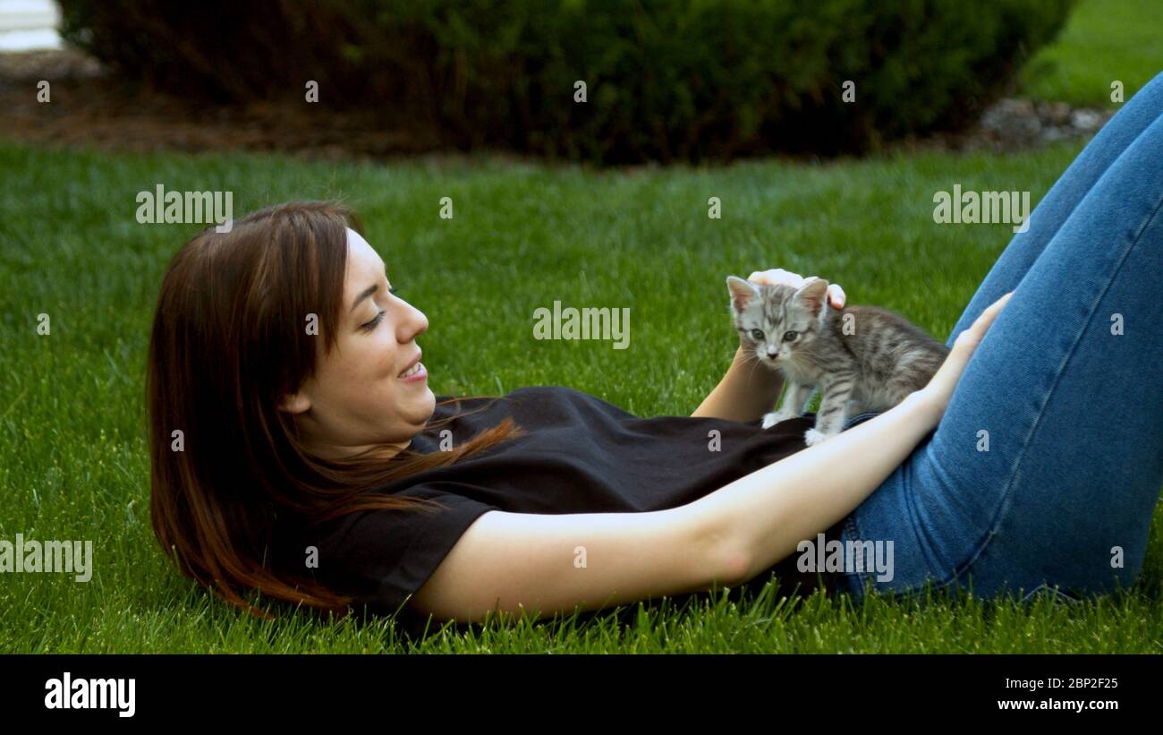 Woman bean bag hi-res stock photography and images - Alamy