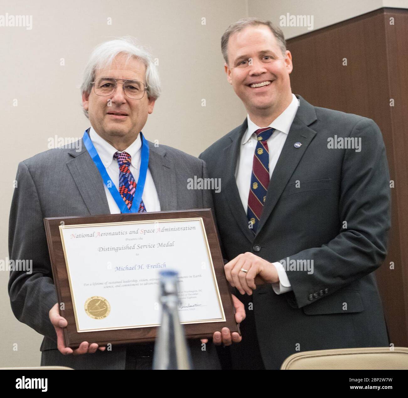 Nasa Distinguished Service Medal Stock Photos Nasa Distinguished