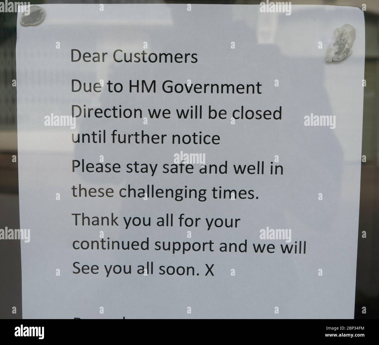 Shop closed closure notice hires stock photography and images Alamy