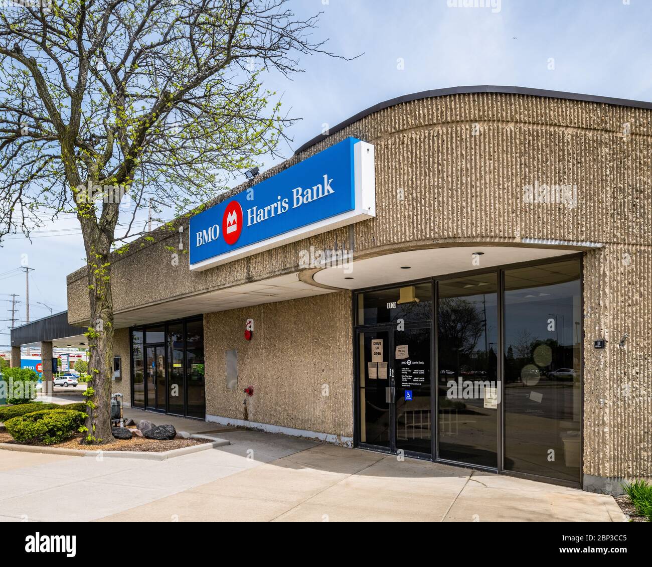 Chicago suburb suburban hires stock photography and images Alamy