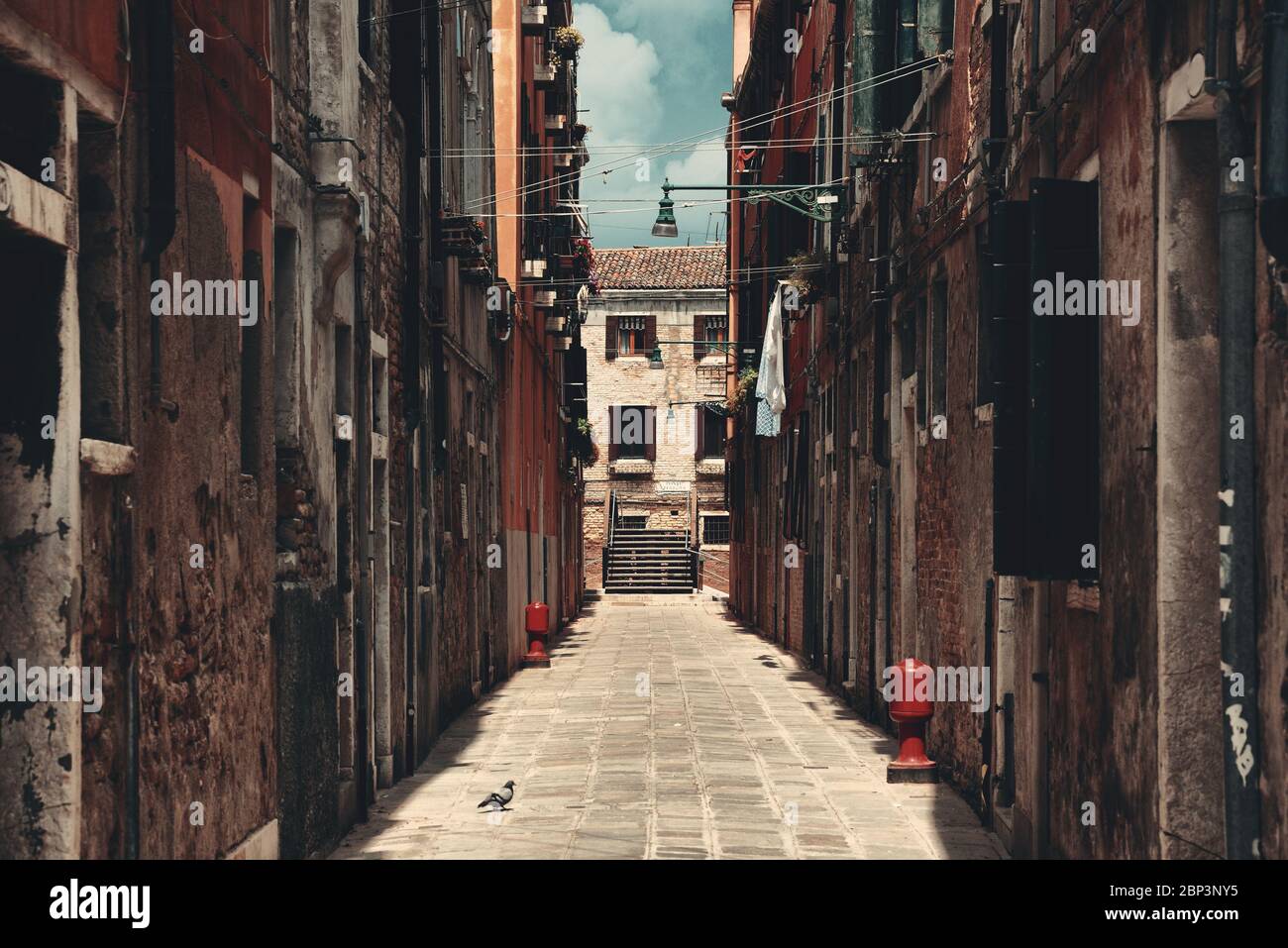 Historical buildings in venice hi-res stock photography and images - Alamy