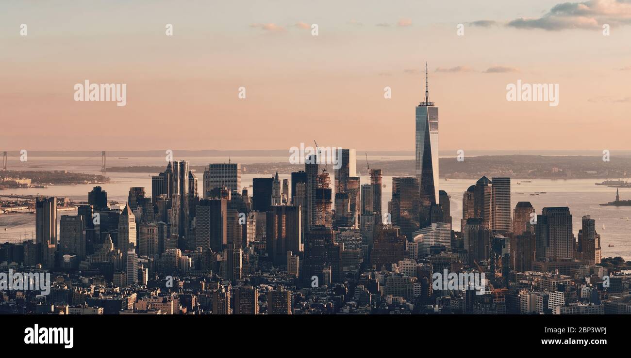 New York City downtown skyline panoramic view at sunset Stock Photo - Alamy