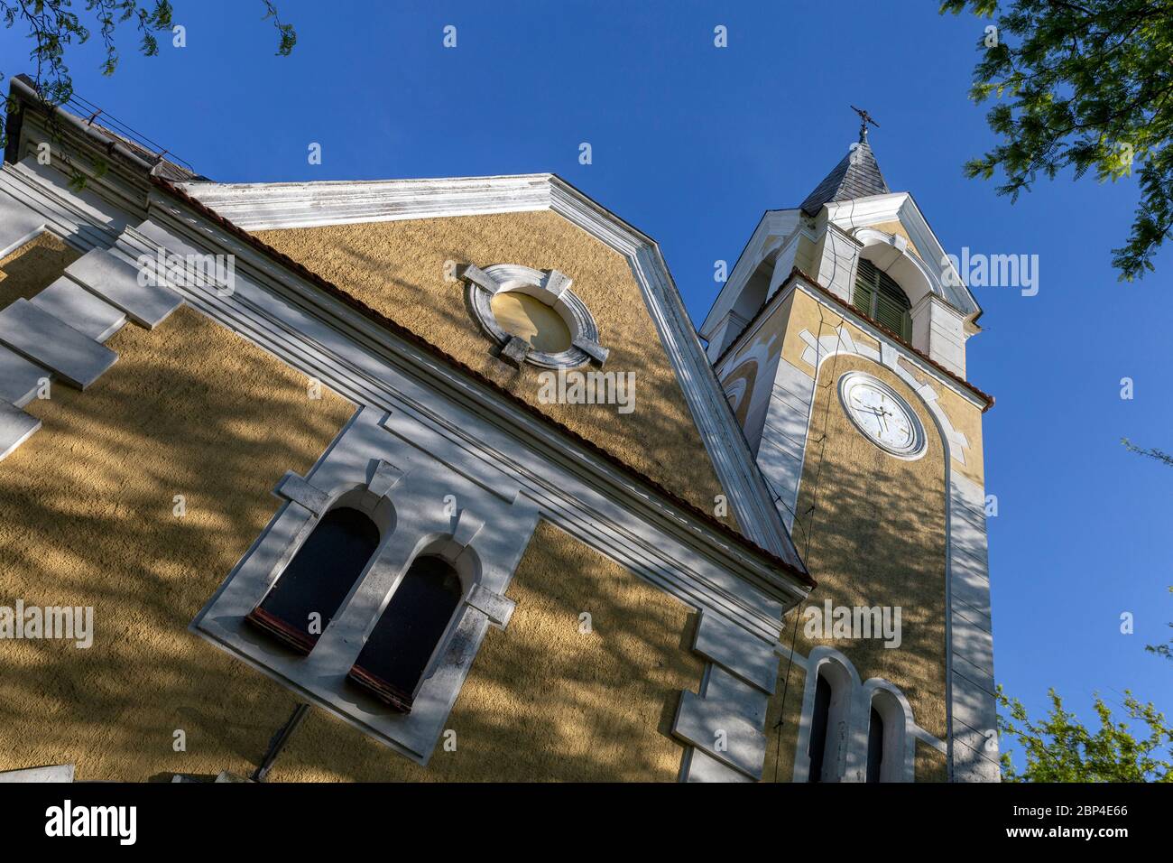 Church of Our Lady (Magyarok nagyasszonya templom) in Besnyo, Hungary Stock Photo