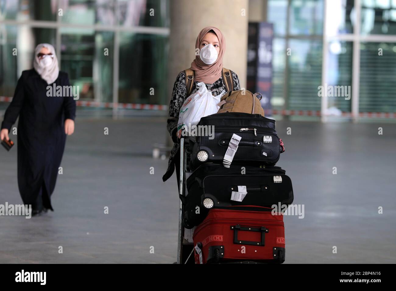 Clan cheque evolución Amman, Jordan. 17th May, 2020. Jordanians coming from abroad are seen at  the Queen Alia International Airport in Amman, Jordan, on May 17, 2020.  Jordan's Health Minister Saad Jaber said Sunday that