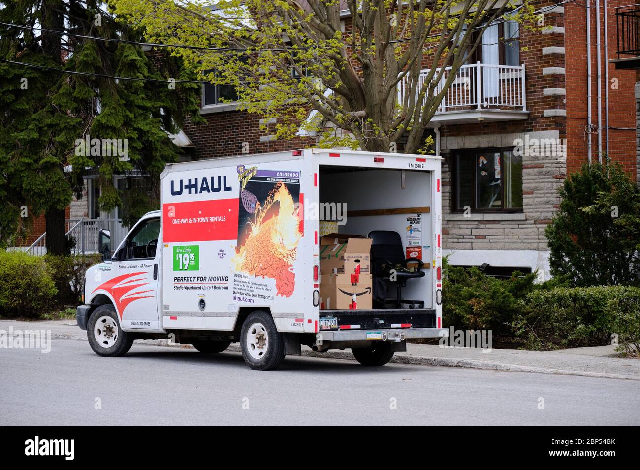 U haul truck hi-res stock photography and images - Alamy