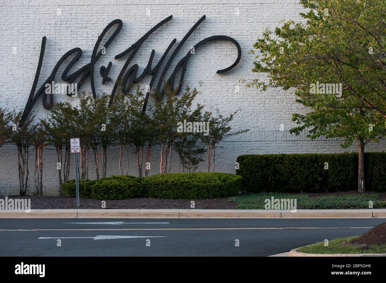 Lord and taylor shopping hi-res stock photography and images - Alamy