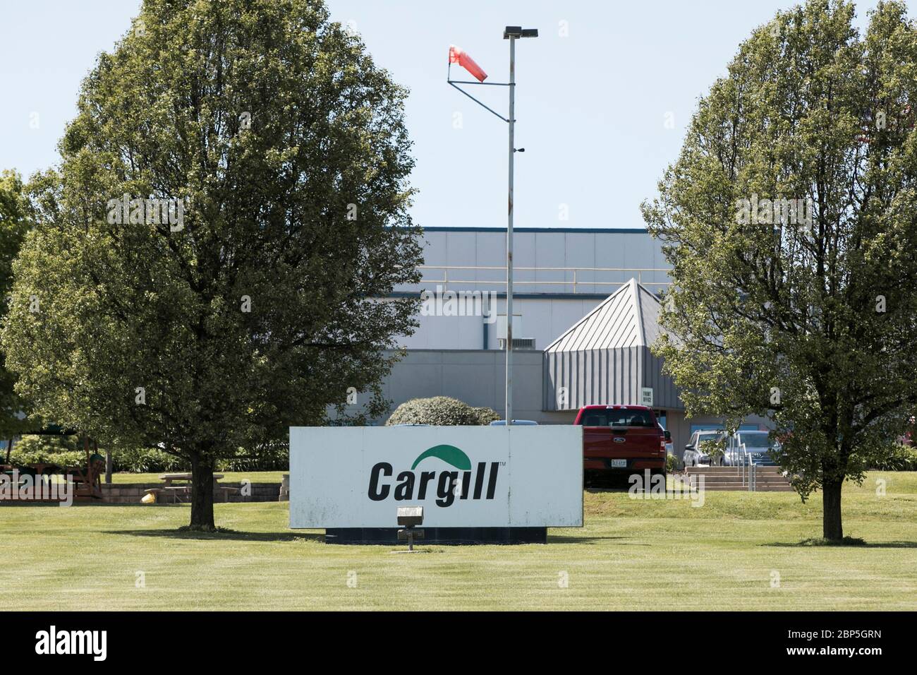 Mt logo hires stock photography and images Alamy