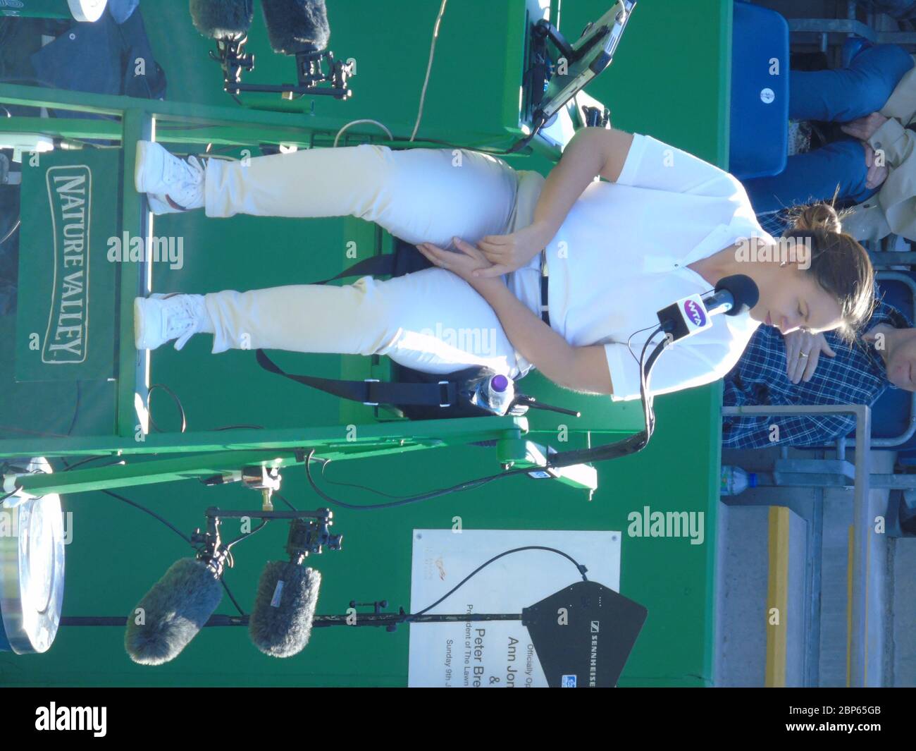 Lady tennis chair umpires hires stock photography and images Alamy