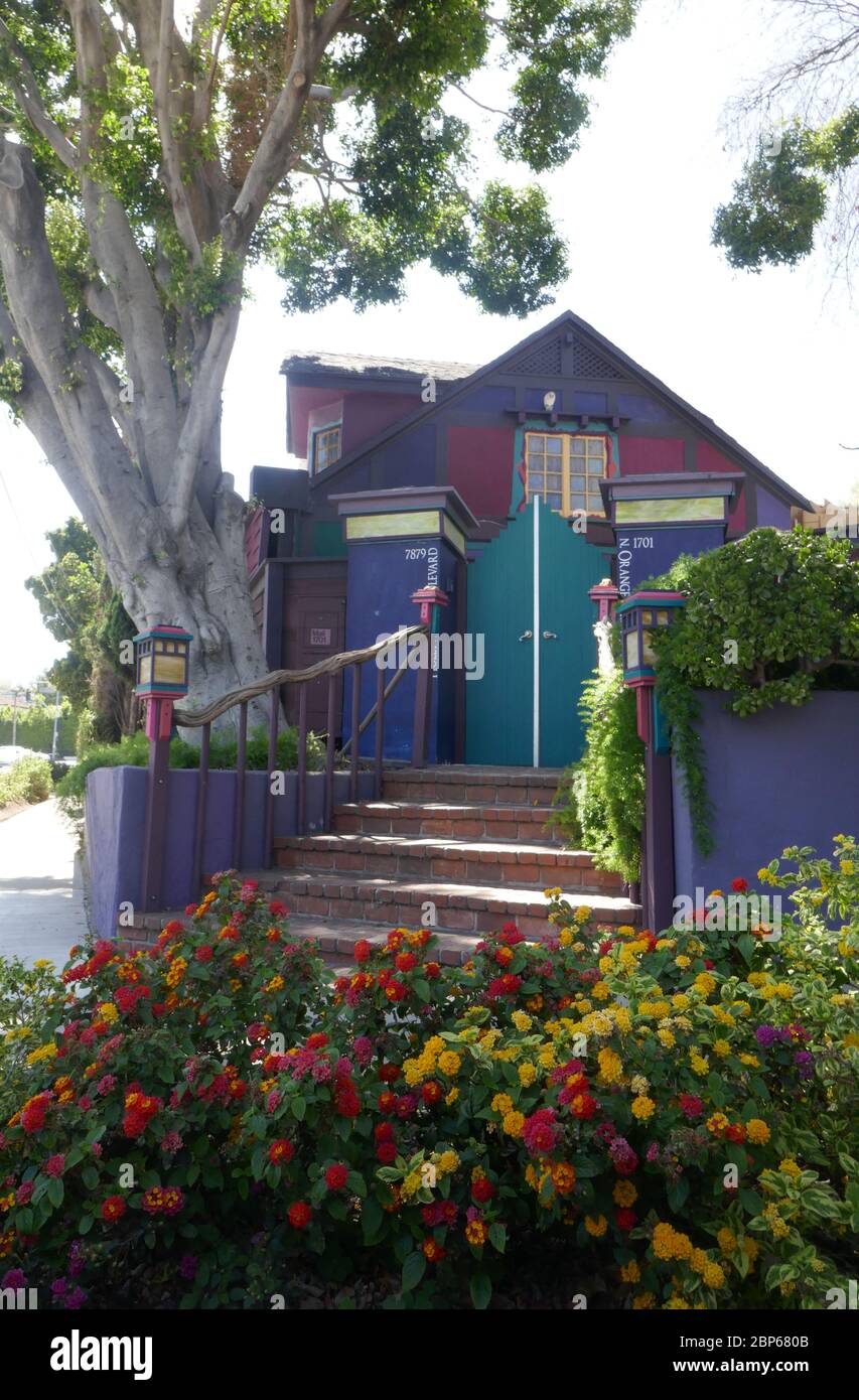 Los Angeles, California, USA 17th May 2020 A general view of atmosphere of Danny Masterson's former home at 1701 N.Orange Grove Avenue on May 17, 2020 in Los Angeles, California, USA. Photo by Barry King/Alamy Stock Photo Stock Photo