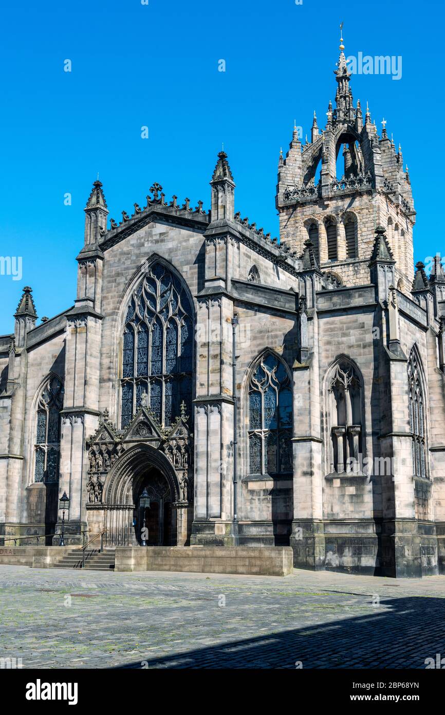 St Giles Cathedral viewed from West Parliament Square in Edinburgh Old Town, Scotland, UK Stock Photo