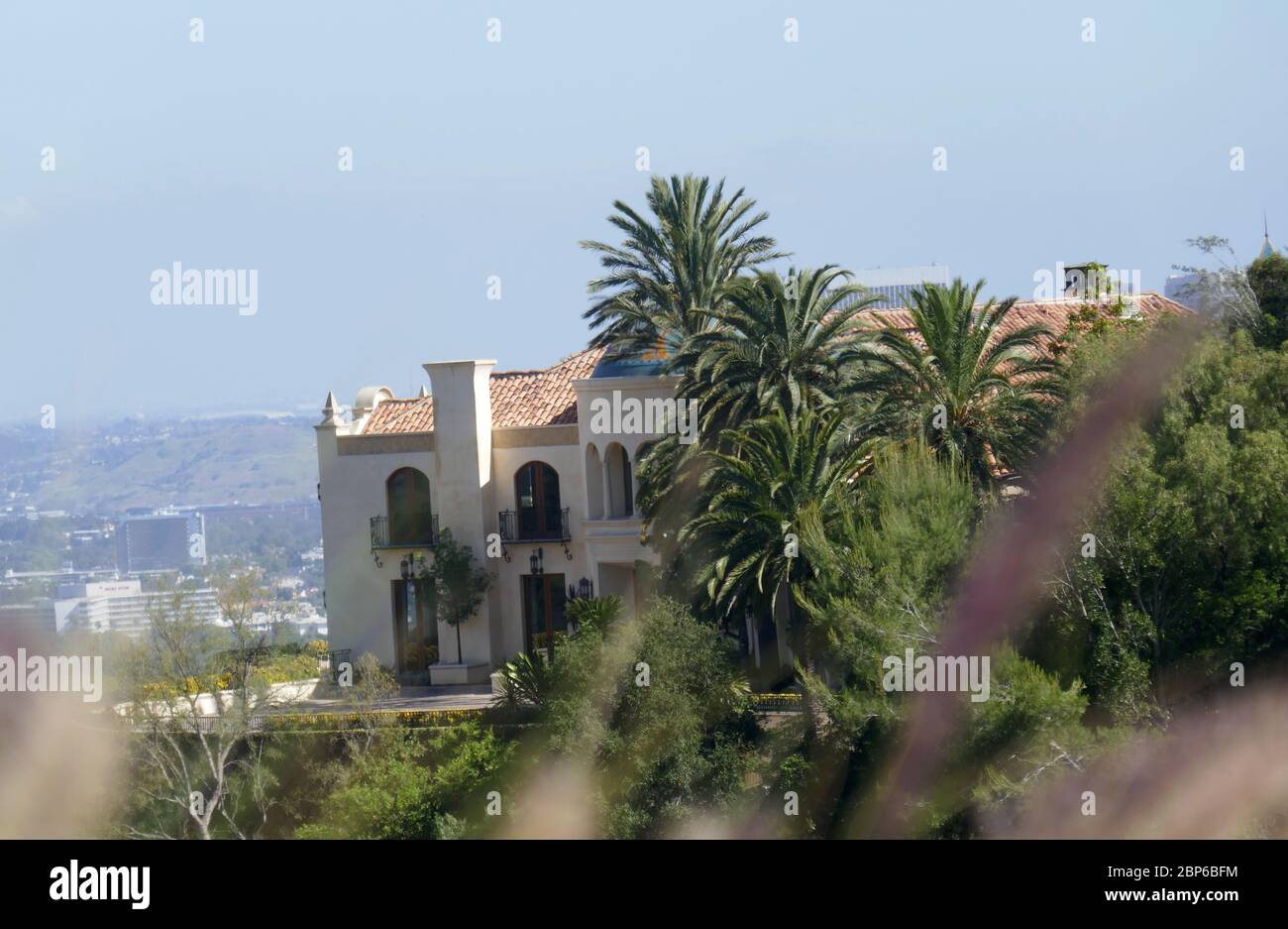 Beverly Hills, California, USA 17th May 2020 A general view of atmosphere of 10066 Cielo Drive where Shaton Tate Lived and Mansion Murders took place (formerly 10050 Cielo Drive) on May 17, 2020 in Beverly Hills, California, USA. Photo by Barry King/Alamy Stock Photo Stock Photo