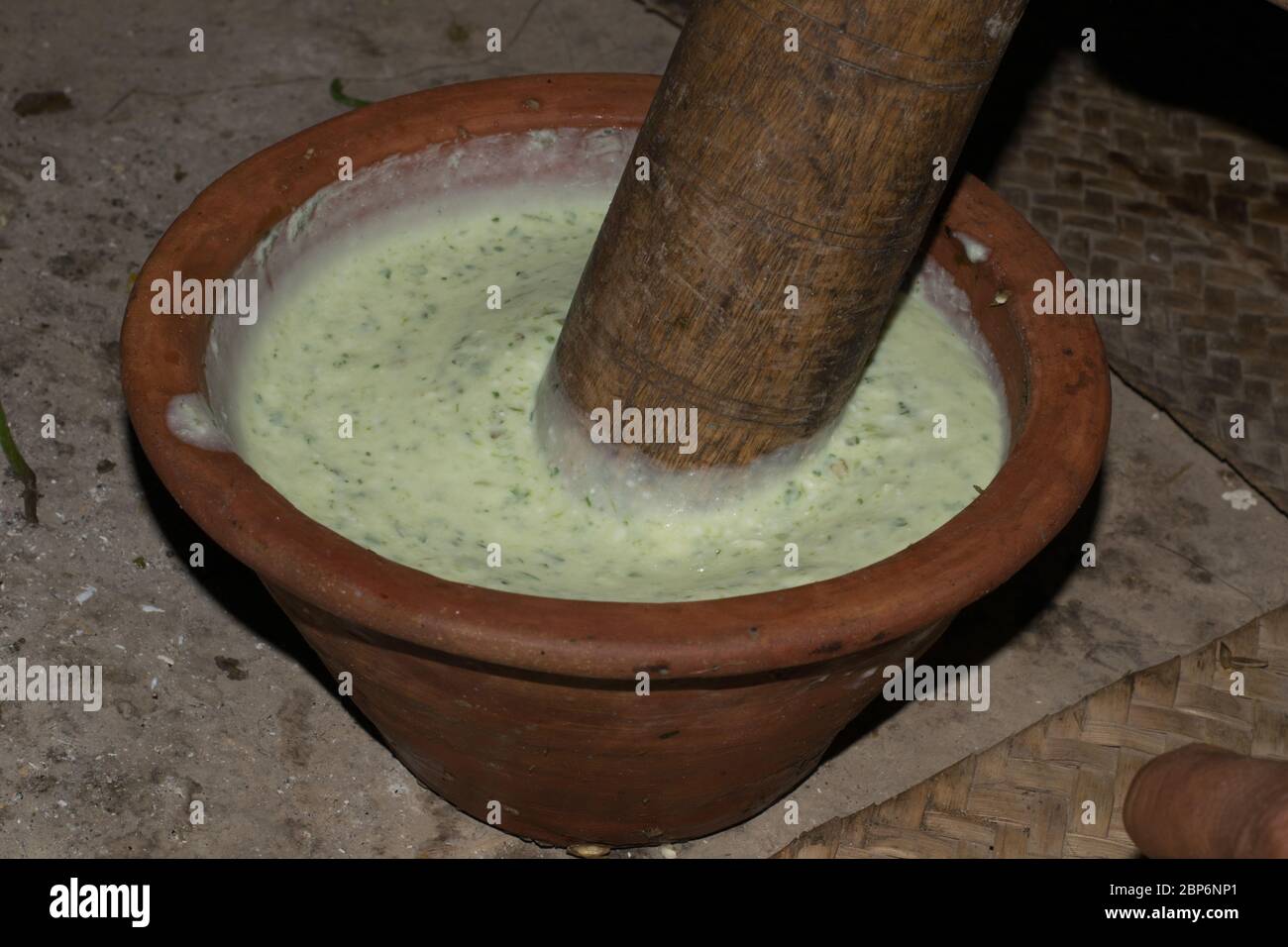 Yogurt chilli garlic coriander hires stock photography and images Alamy