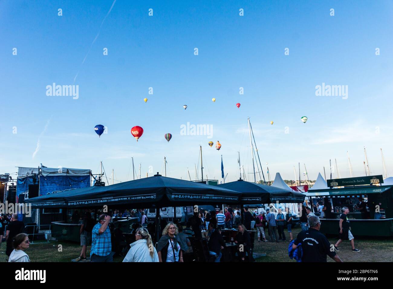 Ballon sail hi-res stock photography and images - Alamy