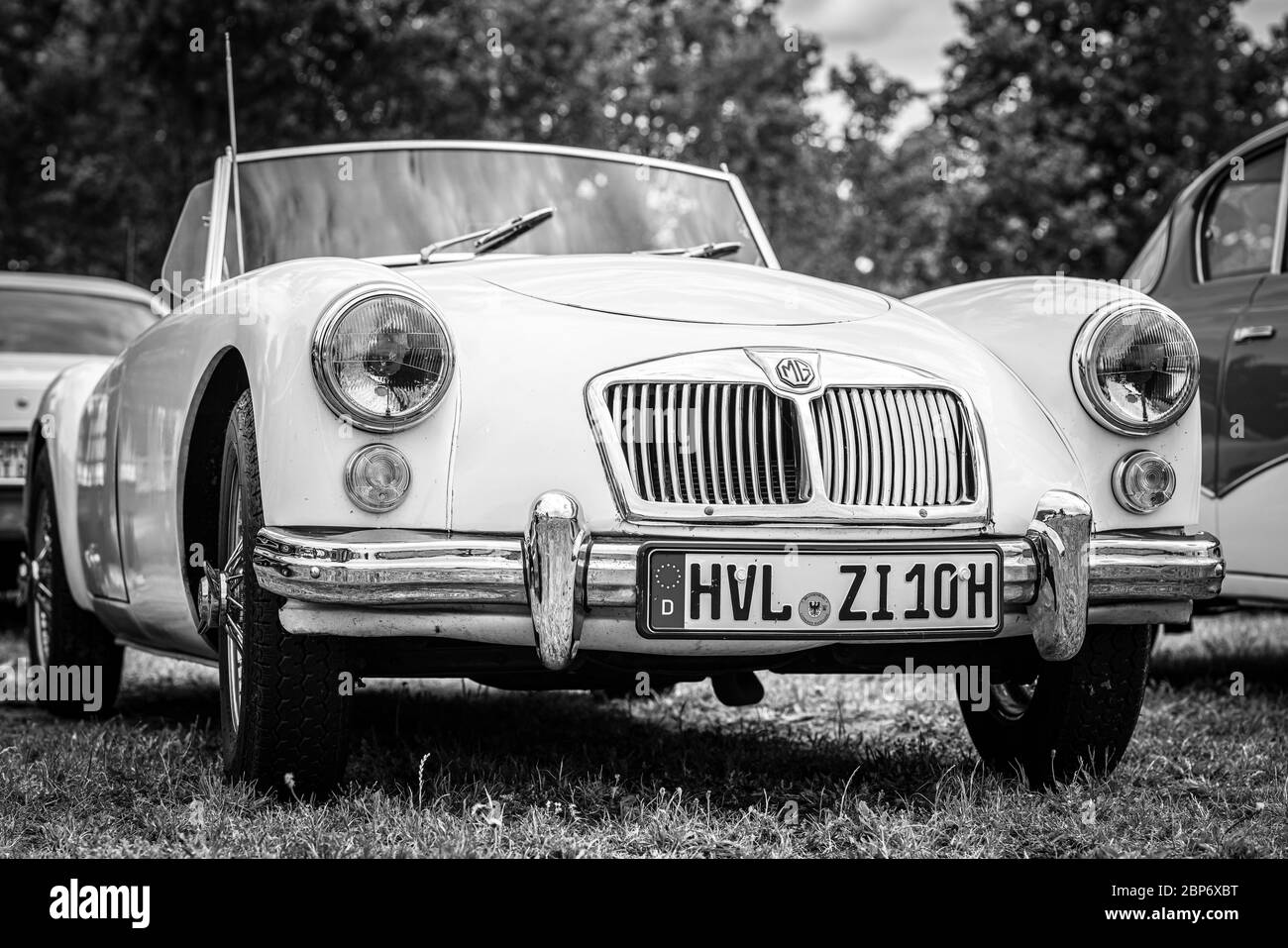 White Mg High Resolution Stock Photography And Images Alamy
