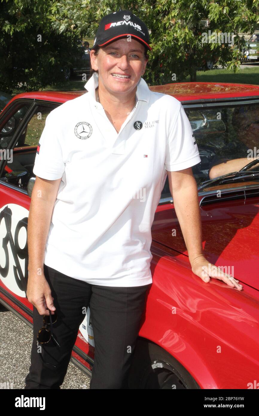 Ellen Lohr,Mercedes 230 SL Rallye,Auto Bild Hamburg Berlin Klassik,Ballinstadt,31.08.2019,Hamburg Stock Photo