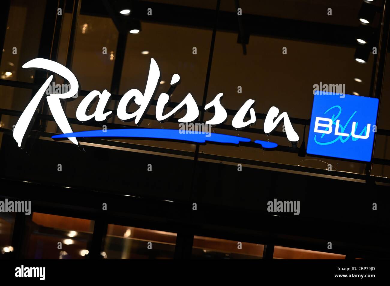Symbolfotos Symbolbild und Logo der Hotelkette 'Radisson BLU' in Koeln Stock Photo