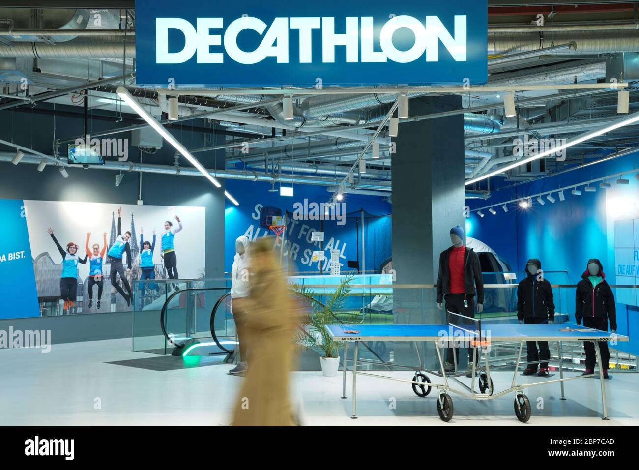 Decathlon logo hi-res stock photography and images - Page 2 - Alamy