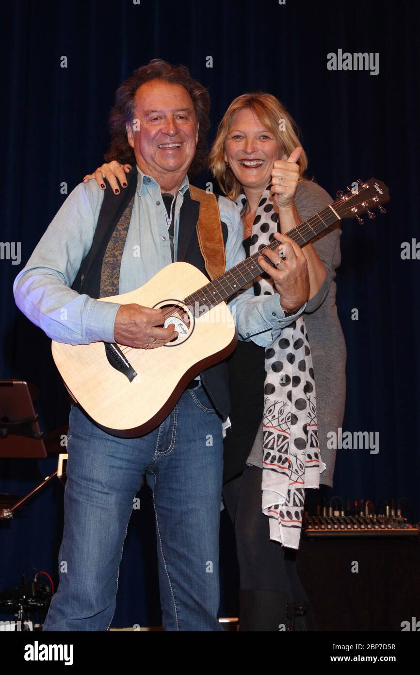 Chris Andrews with wife Alexandra,Blue Five Tanztee,Mozartsaal Hamburg,05.10.2019 Stock Photo