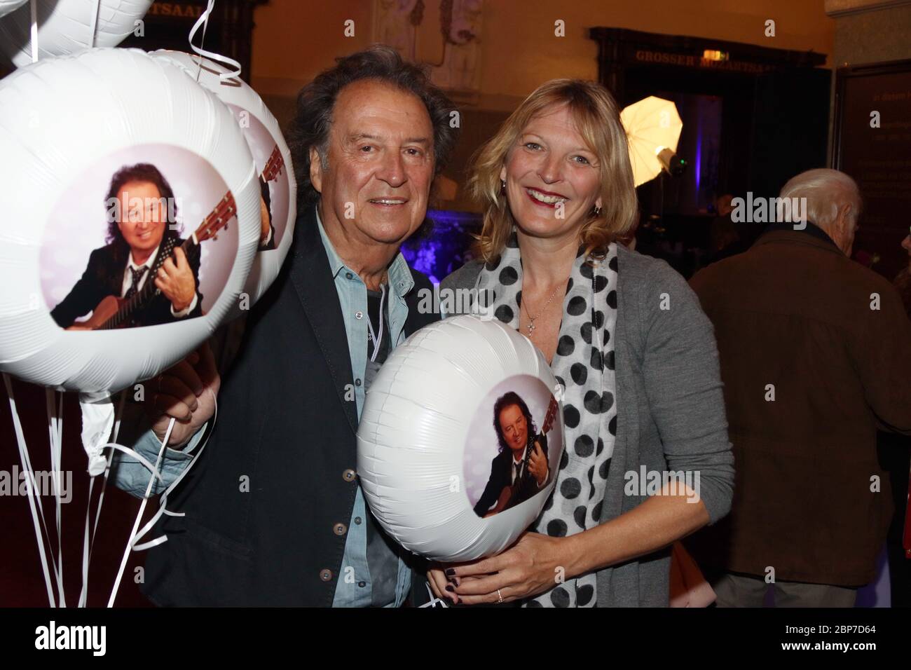 Chris Andrews with wife Alexandra,Blue Five Tanztee,Mozartsaal Hamburg,05.10.2019 Stock Photo