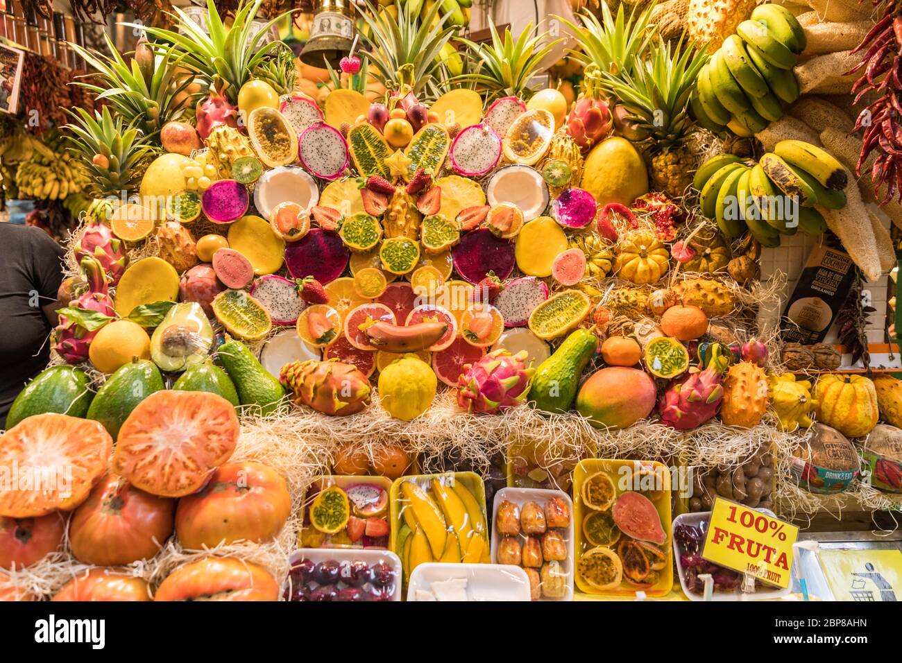 Fresh fruit shop and stall in Mercado De Vegueta indoor food market, Las  Palmas Gran Canaria, Canary Islands Stock Photo - Alamy