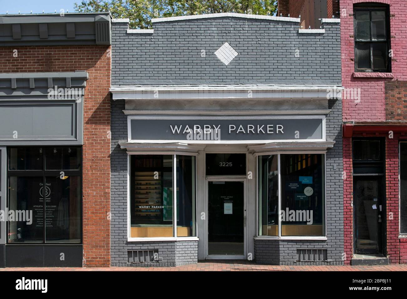 Warby parker logo hires stock photography and images Alamy