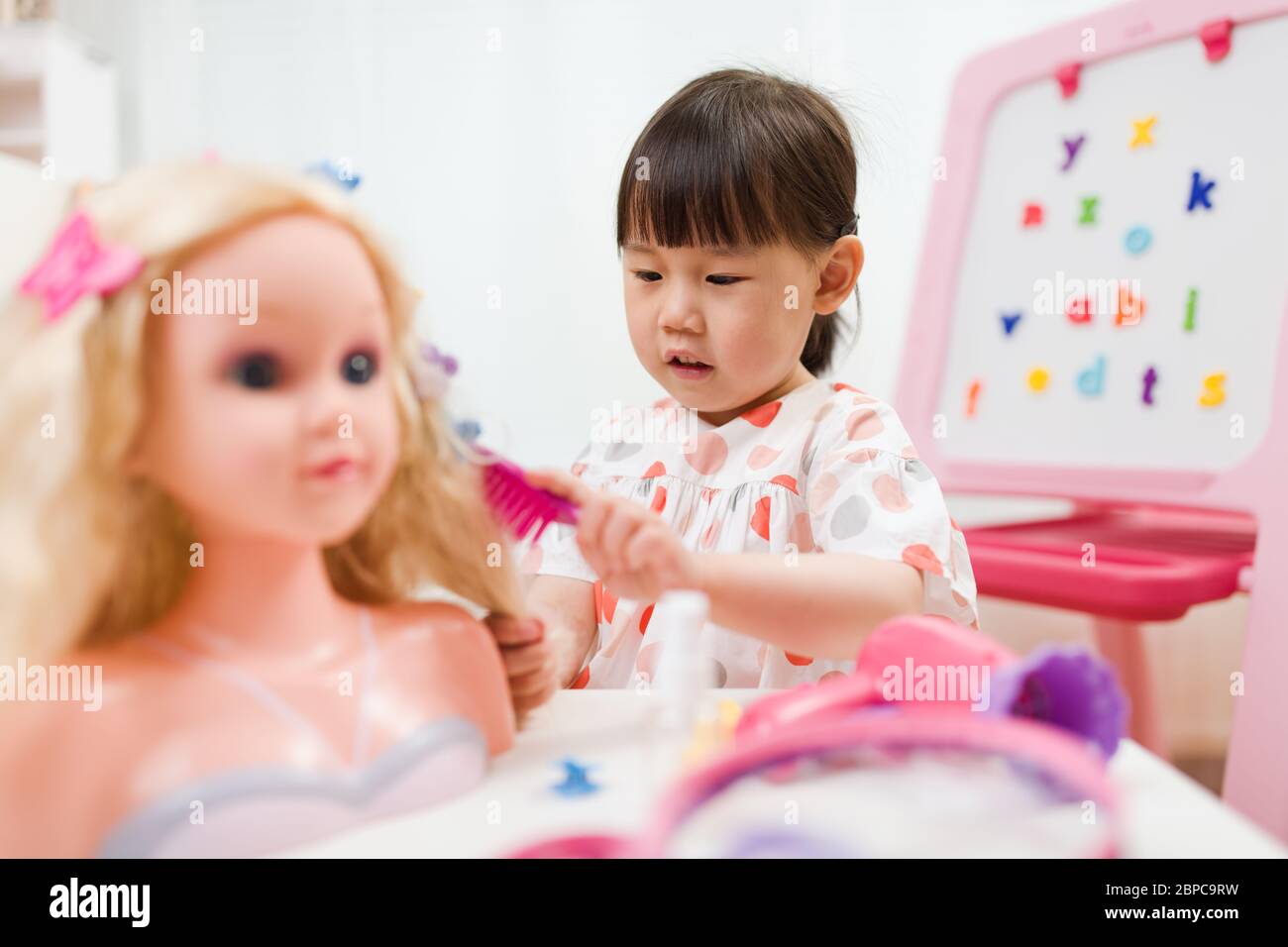 pretend play hairdresser