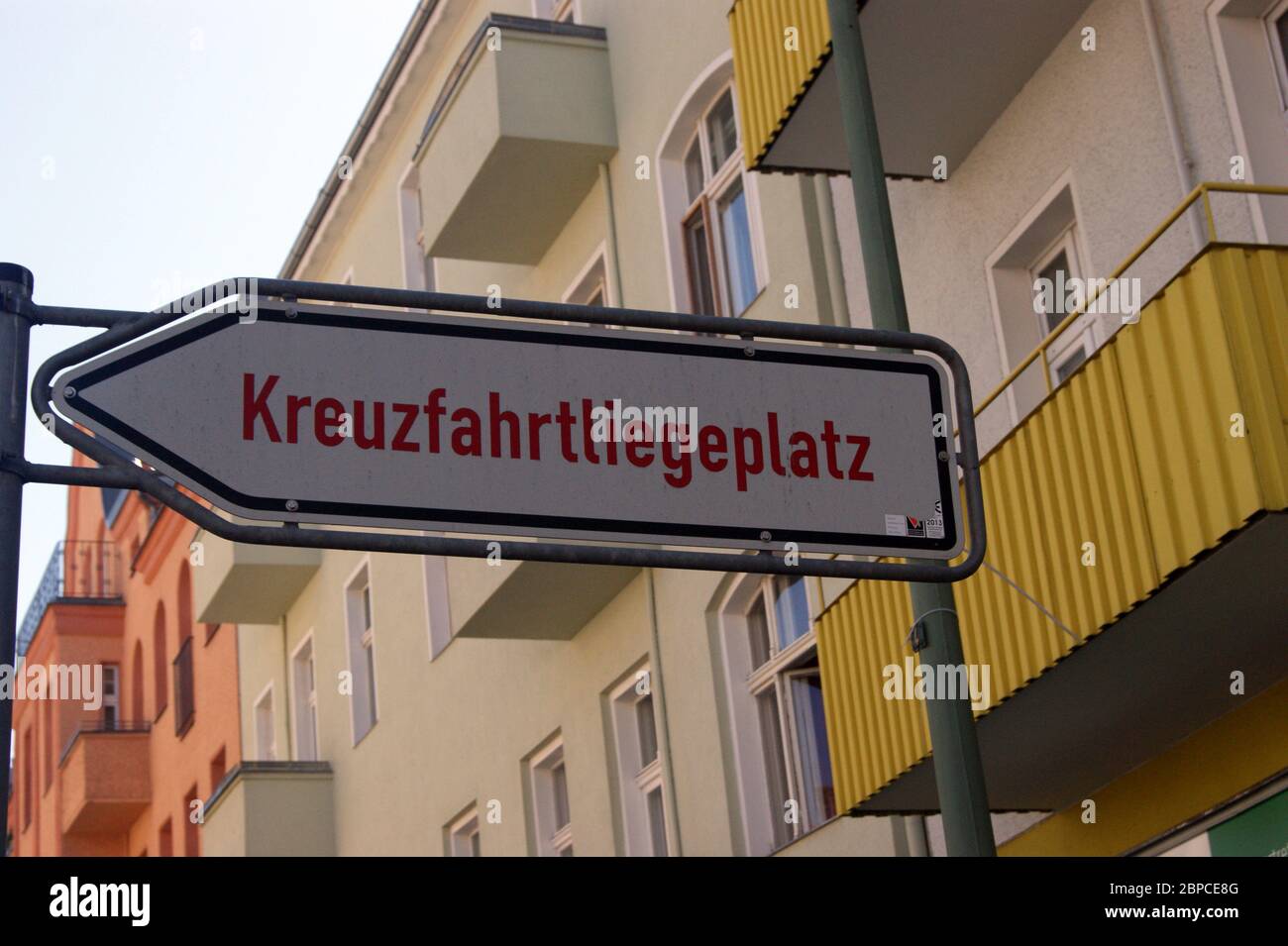 Die Anlegestelle in Berlin-Spandau für Flusskreuzfahrten auf der Havel Stock Photo