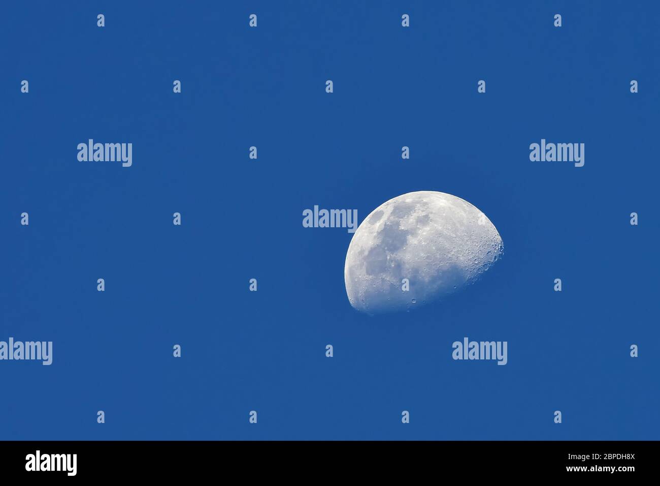 Half moon shaped hi-res stock photography and images - Page 3 - Alamy
