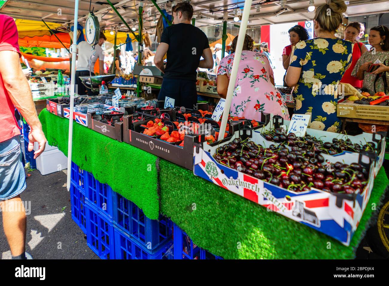 Portobello Market in Notting Hill, London, England, UK Stock Photo Alamy