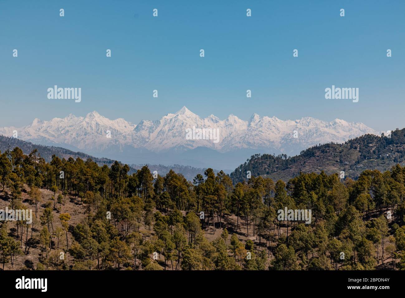 Himalayan Mountain Landscape view in Uttarakhand Stock Photo - Alamy