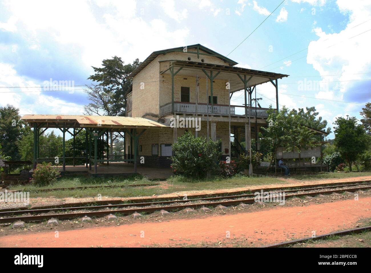Bahnhof aus der deutschen Kolonialzeit in Muheza in Tansania Stock Photo