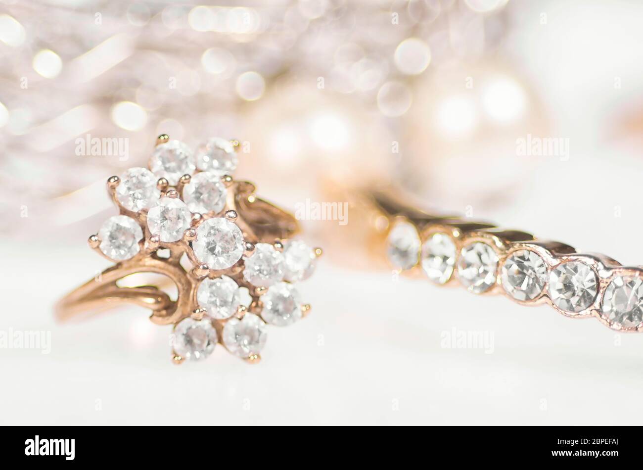 Glossy gold hi-res stock photography and images - Alamy
