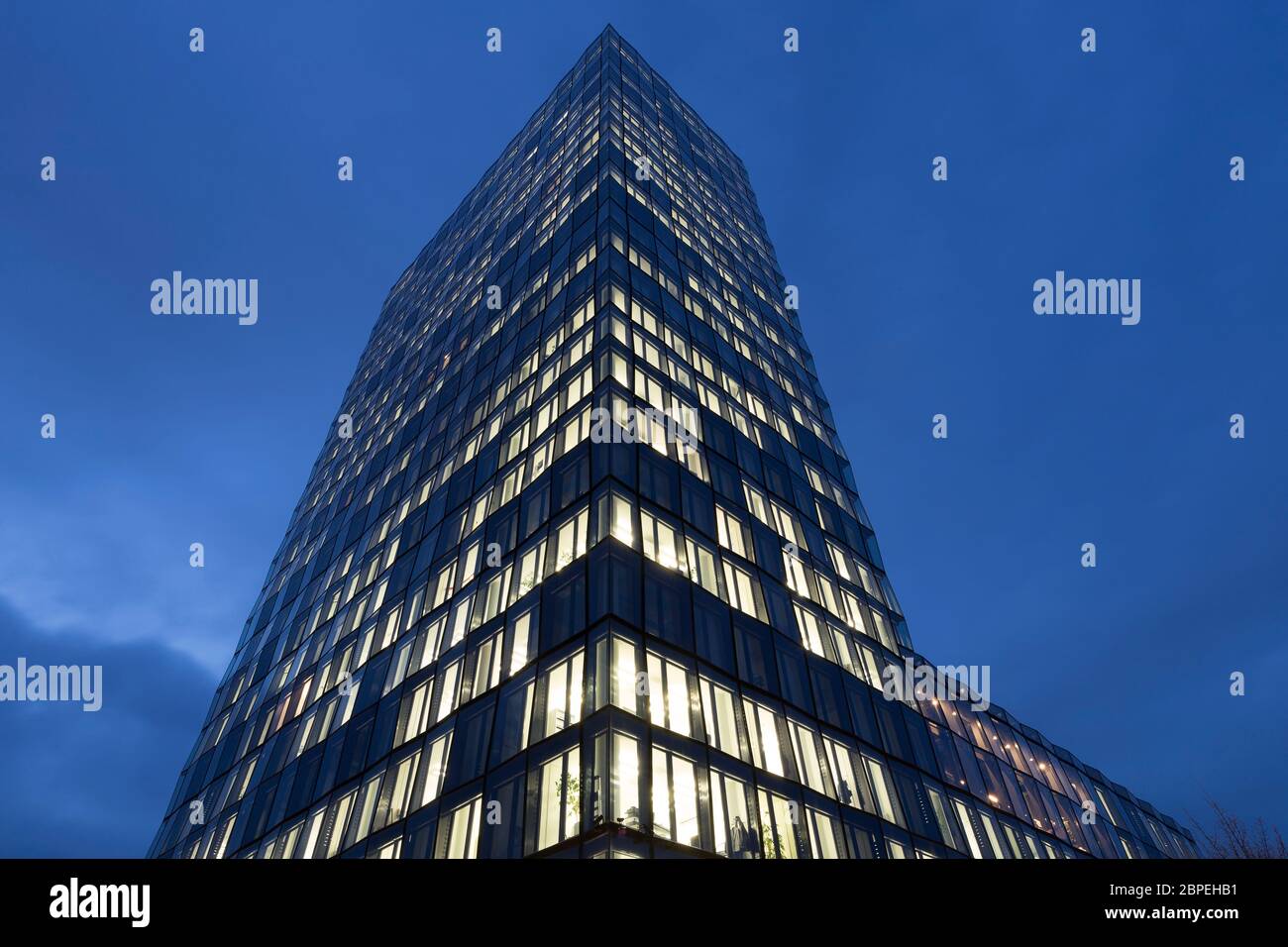 Modernes Bürogebäude in München, Deutschland Stock Photo