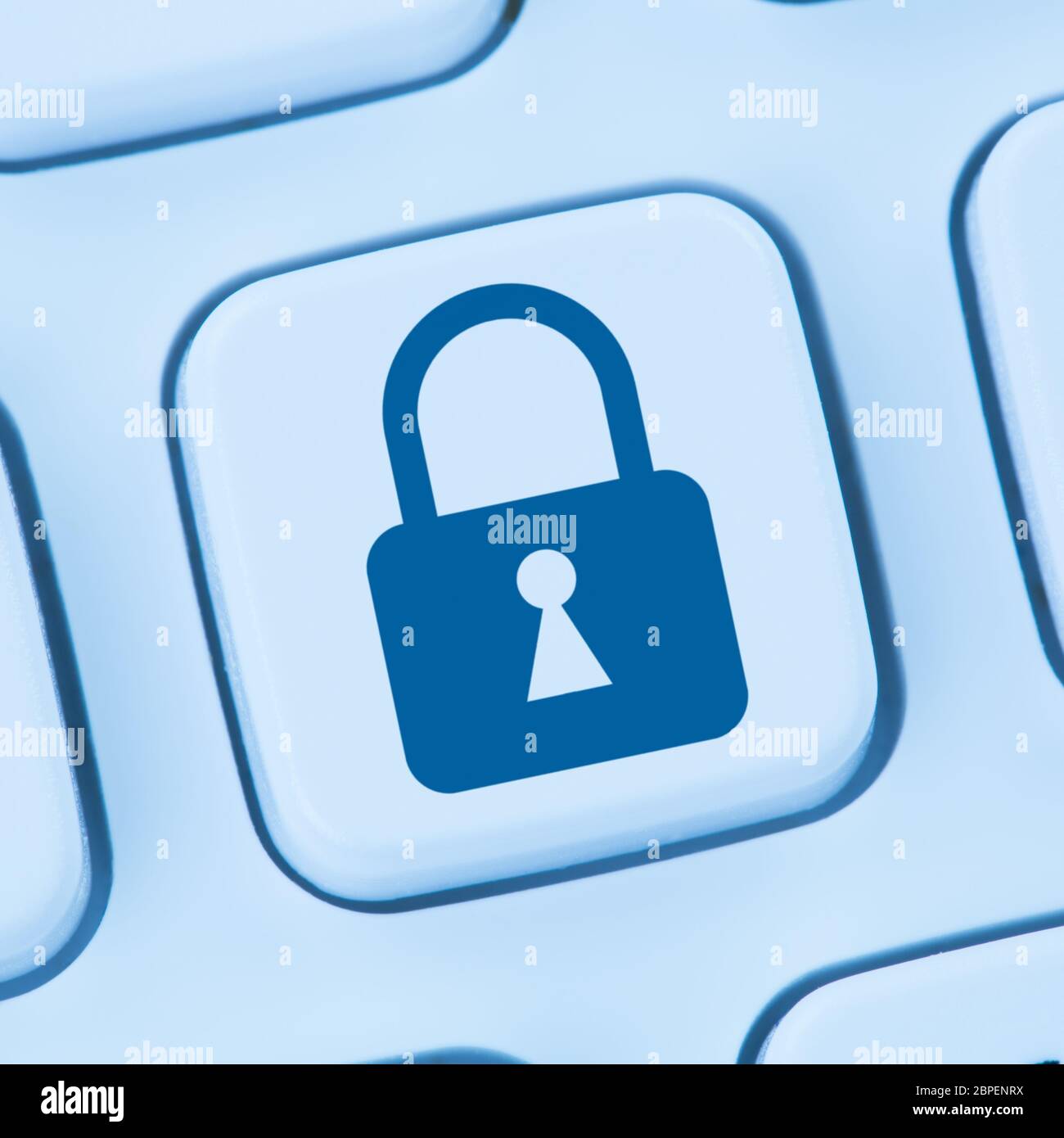 Computer Sicherheit Internet Schloss Symbol online sicher surfen blau web Tastatur Stock Photo