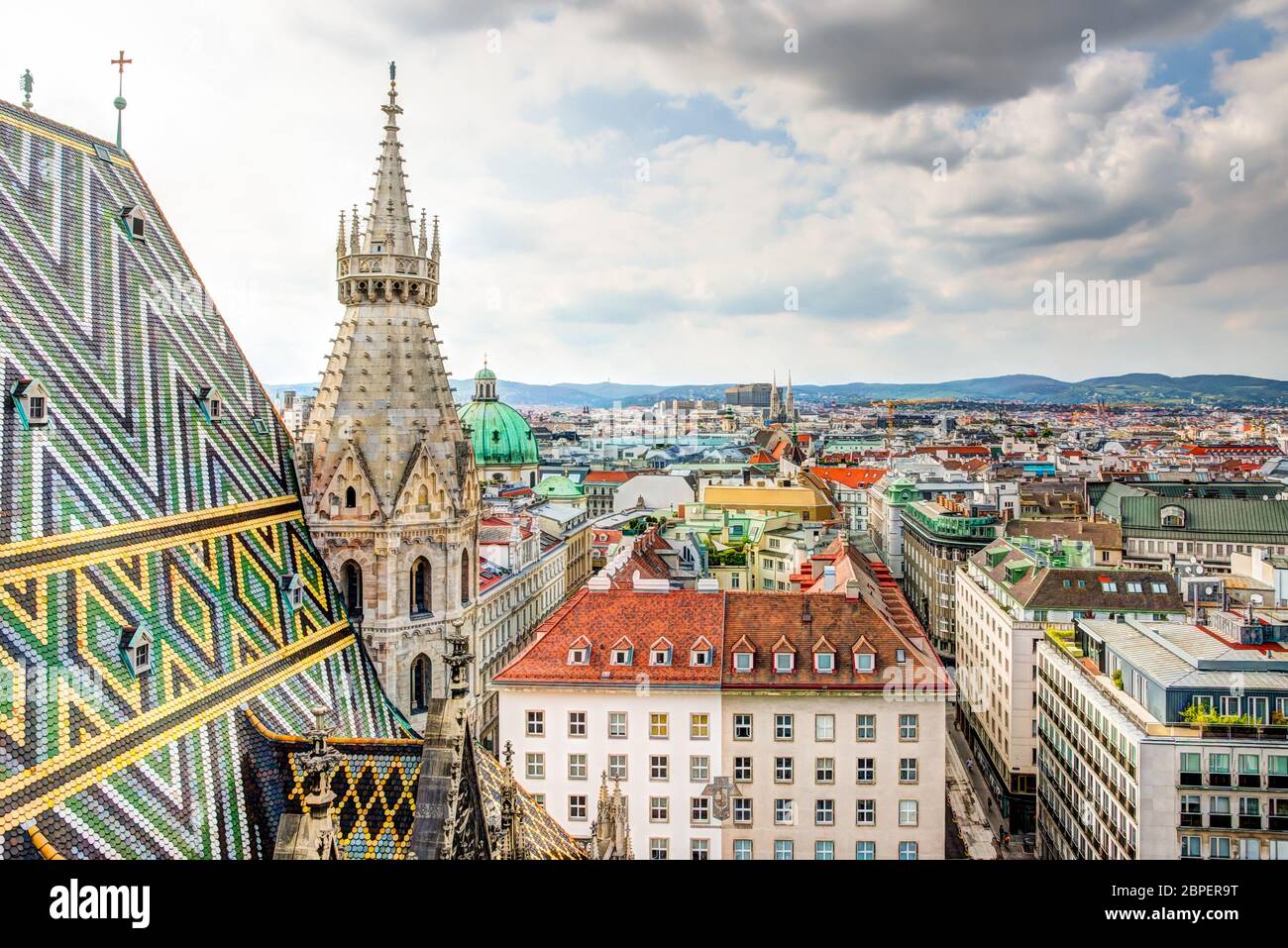 Stephansdom cathedral and aerial view over Vienna (Austria Stock Photo