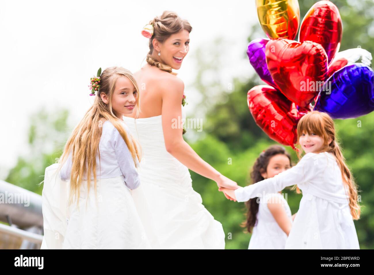 bridesmaid baskets wedding